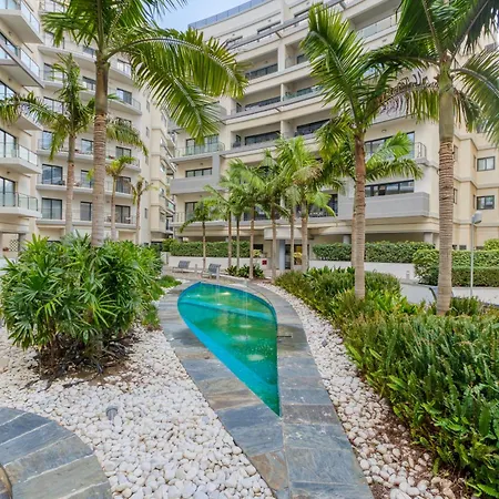 Apartman Designer, Luxurious 3br In Pender Gardens By 360 Estates *