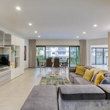 Appartamento Designer, Luxurious 3br In Pender Gardens By 360 Estates San Giuliano