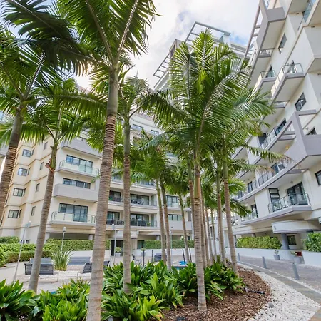 Designer, Luxurious 3br In Pender Gardens By 360 Estates *