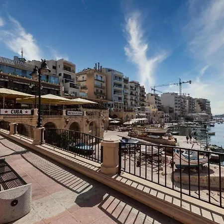 Designer, Luxurious 3br In Pender Gardens By 360 Estates *