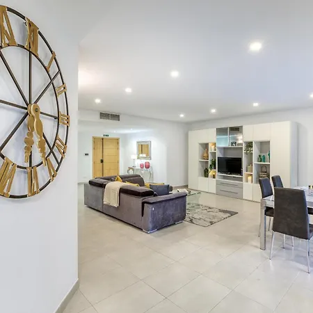 Designer, Luxurious 3br In Pender Gardens By 360 Estates San Ġiljan
