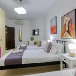 Designer, Luxurious 3br In Pender Gardens By 360 Estates Apartman