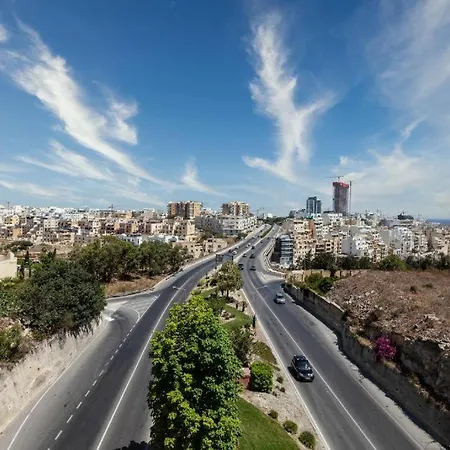 Designer, Luxurious 3br In Pender Gardens By 360 Estates Apartament