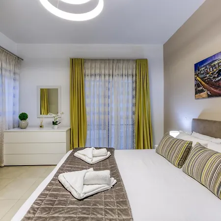Designer, Luxurious 3br In Pender Gardens By 360 Estates Apartment