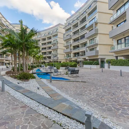 Apartment Designer, Luxurious 3br In Pender Gardens By 360 Estates *