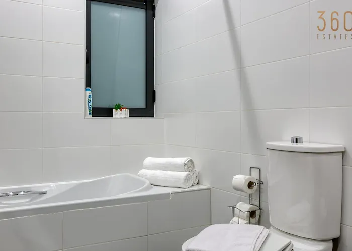 Apartament Designer, Luxurious 3br In Pender Gardens By 360 Estates