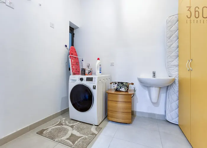 Apartman Designer, Luxurious 3br In Pender Gardens By 360 Estates *