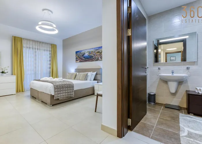 Designer, Luxurious 3br In Pender Gardens By 360 Estates *