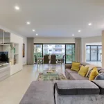 Lejlighed Designer, Luxurious 3br In Pender Gardens By 360 Estates Saint Julian's