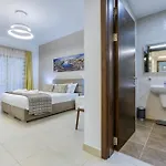 Designer, Luxurious 3br In Pender Gardens By 360 Estates *