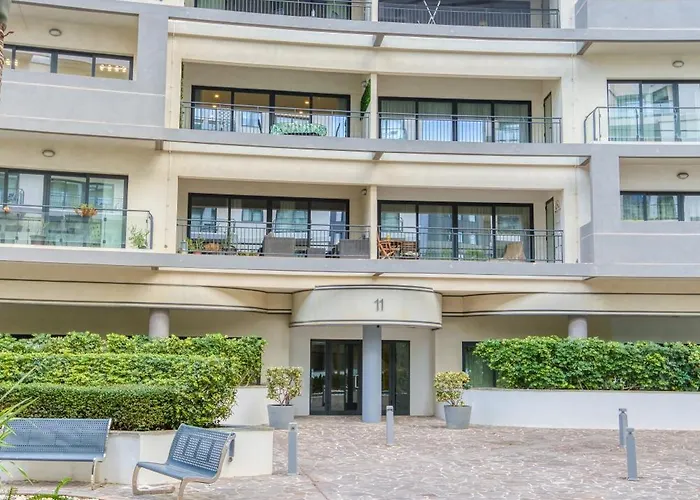 Designer, Luxurious 3br In Pender Gardens By 360 Estates San Ġiljan