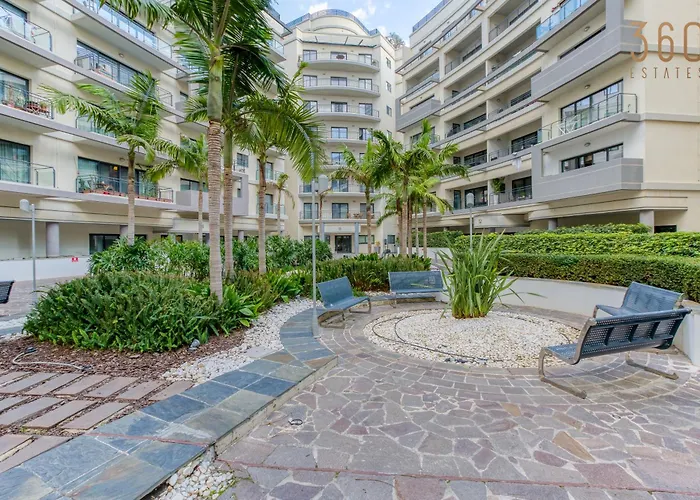 Designer, Luxurious 3br In Pender Gardens By 360 Estates Appartement